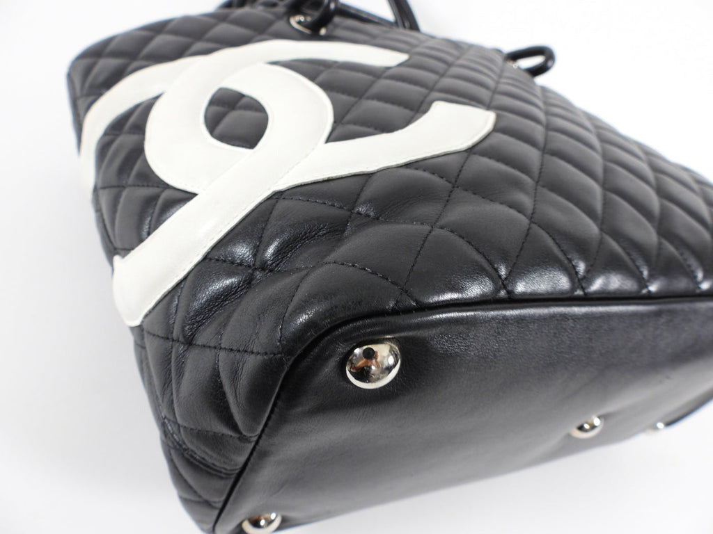 CHANEL Quilted Cambon Black and White CC Tote Bag 34x25x15cm