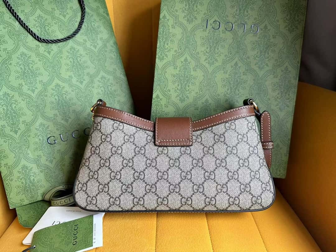 GG Supreme 811705 bag