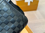 Louis Vuitton LV Trio Black Crossbody Bag Detachable 25x18cm