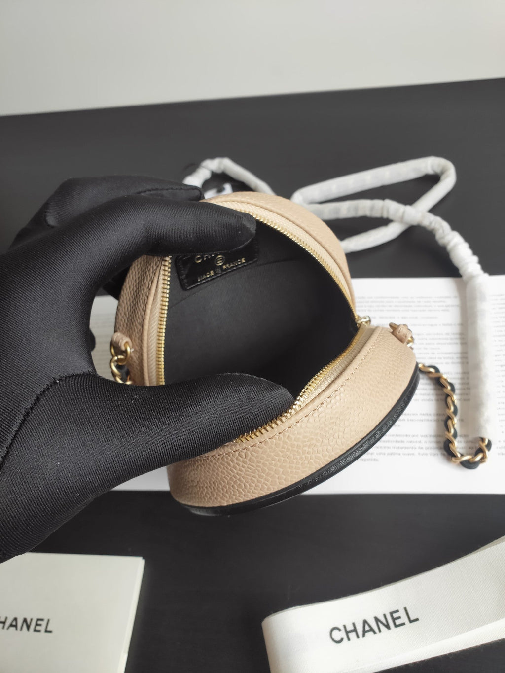 Chanel Around CC Filigree Beige - 12cm