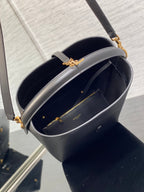 YSL Le 37 In Black Shiny Leather - 20 X 25 X 16 CM