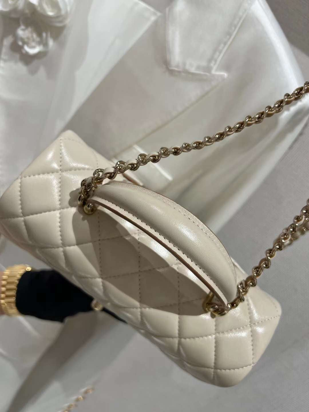 CHANEL Flap Bag With Top Handle Beige Size 20x9x13 cm